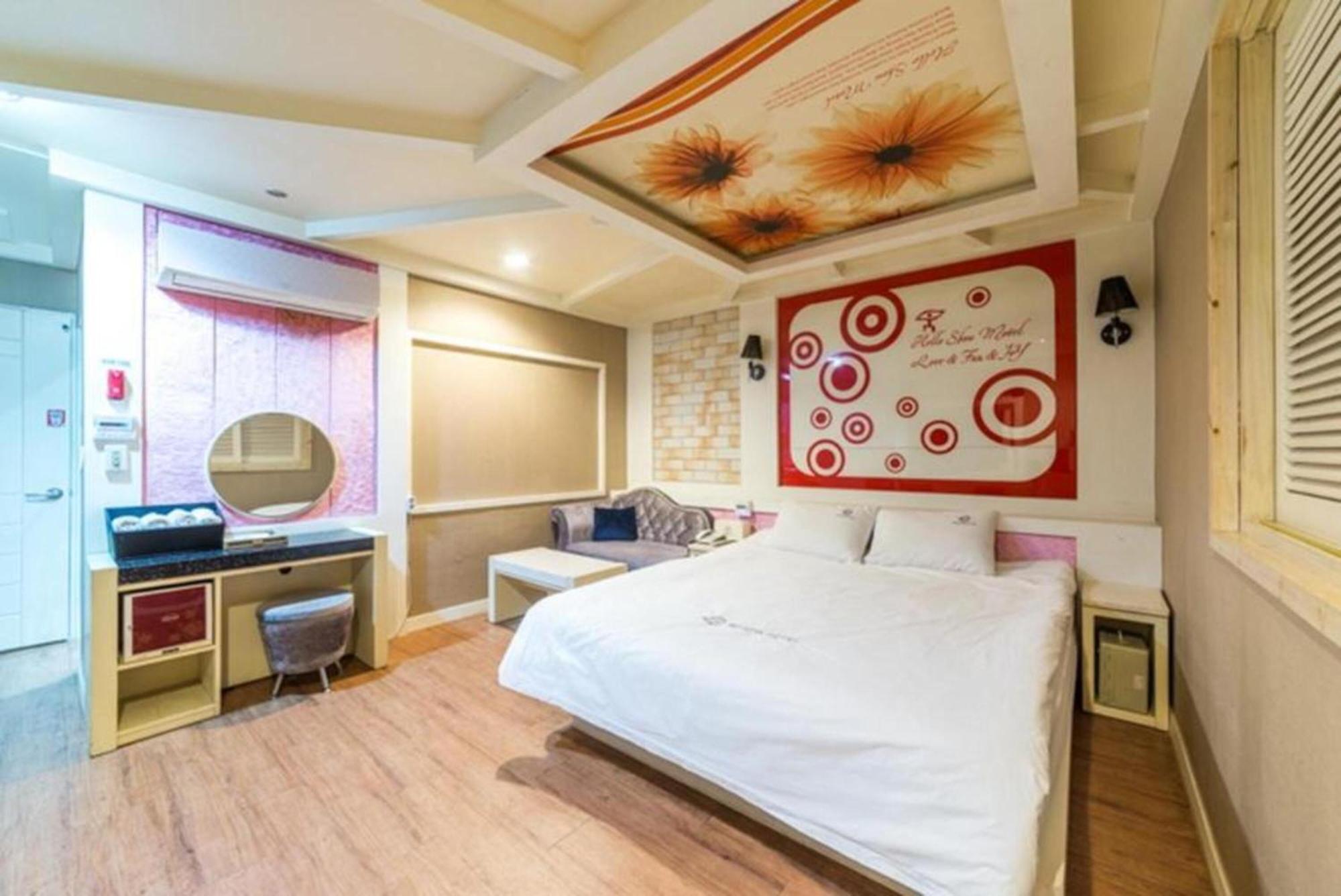 Show Hotel Haeundae ปูซาน ภายนอก รูปภาพ