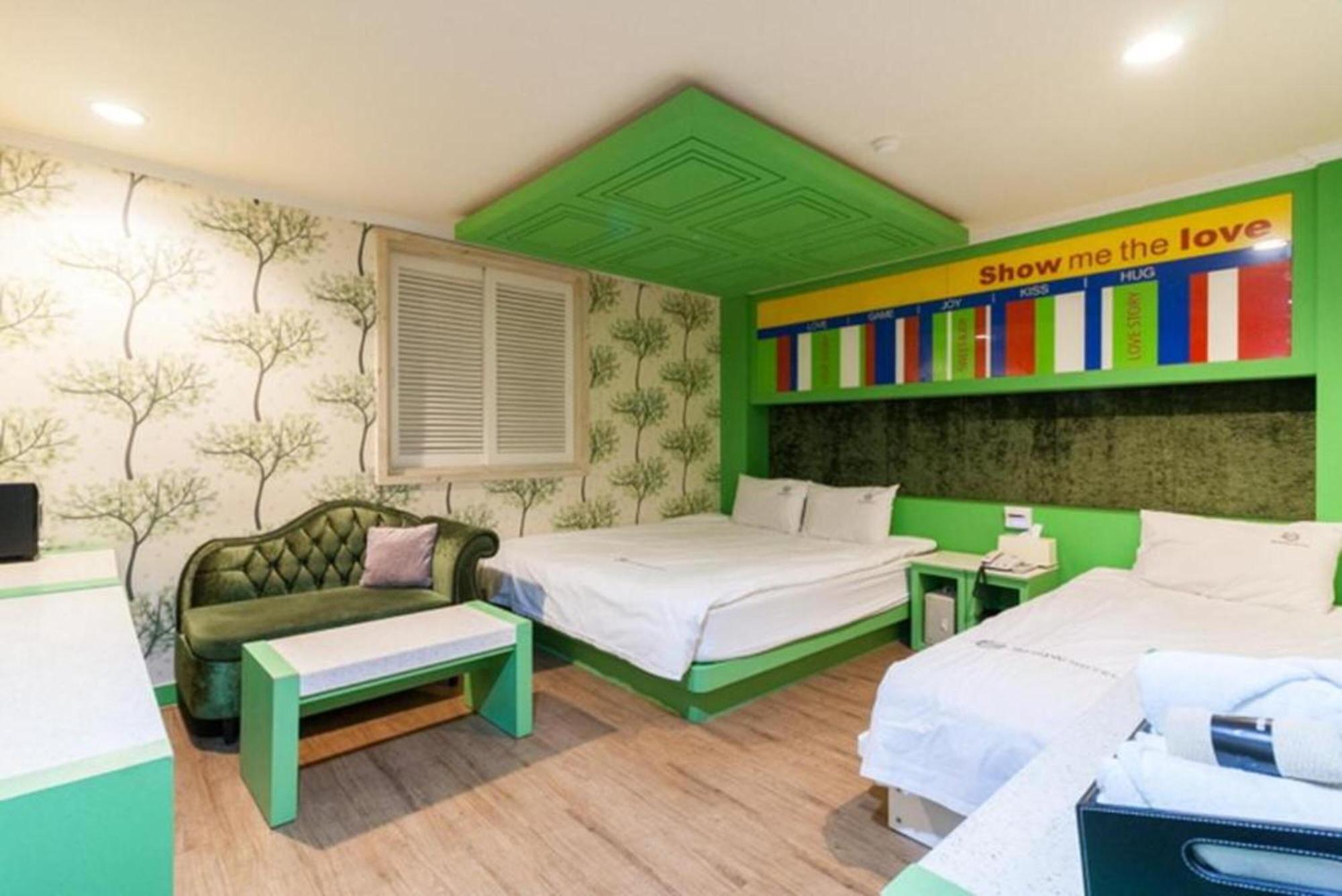 Show Hotel Haeundae ปูซาน ภายนอก รูปภาพ